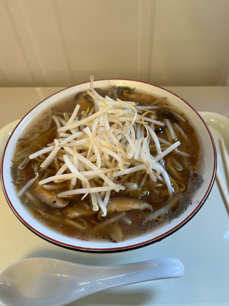 「椎茸ラーメン 大盛り もやしトッピング」@Ramen-Diner Donggu & C.Annuumの写真