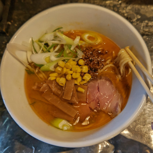 「鶏だし味噌ラーメン(930円)」@中華そば かなでの写真