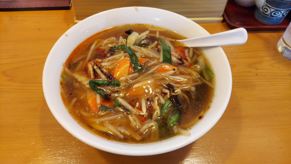 「ピリ辛もやしらーめん 800円」@美華の写真