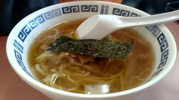 「1/2ラーメン　300円」@萬福亭の写真