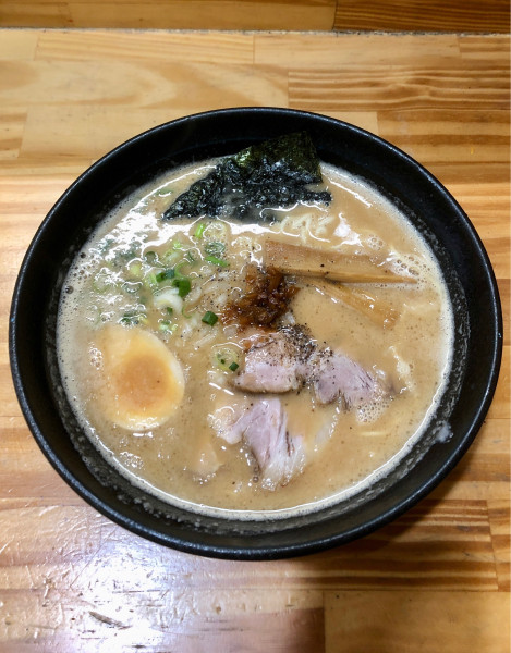 「黒とん（850）」@とんこつらーめん いちの屋の写真