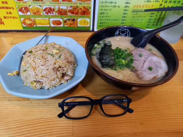 「チャーハンセット(白博多ラーメンかため)」@博多ラーメン 長浜や 平和島店の写真
