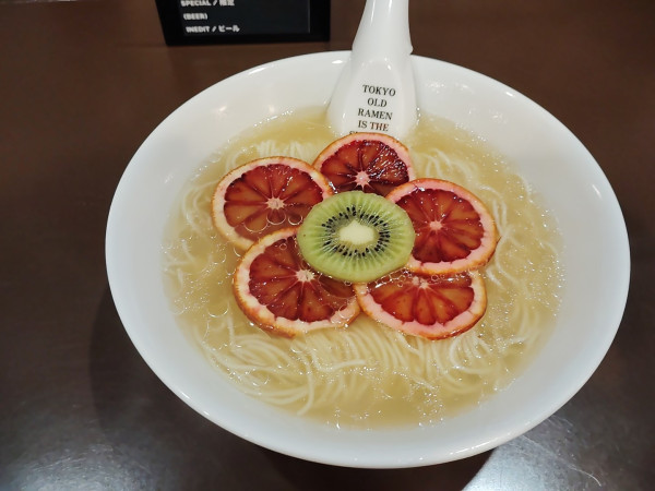 「限定　ブラッドオレンジとキウイフルーツの塩　1000円」@OLD RAMENの写真