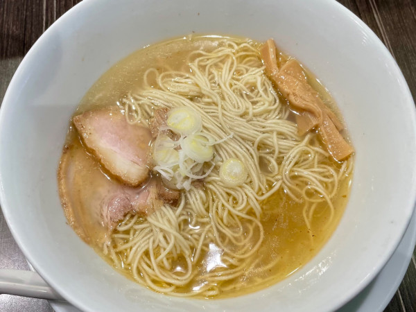 「しおらーめん」@なるとや 大須店の写真