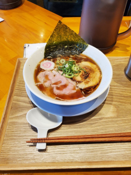 「醤油ラーメン@880」@中華そば 一閃の写真