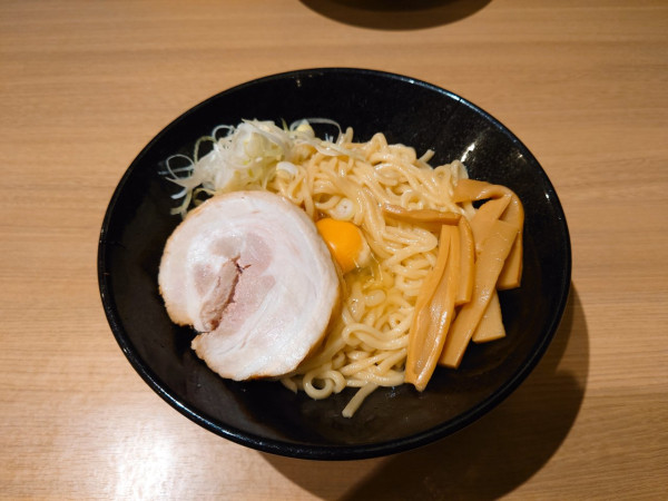 「生玉子油そば(塩)」@油そば BROOKLYN NYの写真