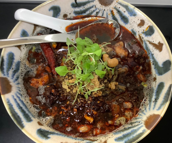 「[限定]黒胡麻香草担々麺」@自家製麺SHINの写真