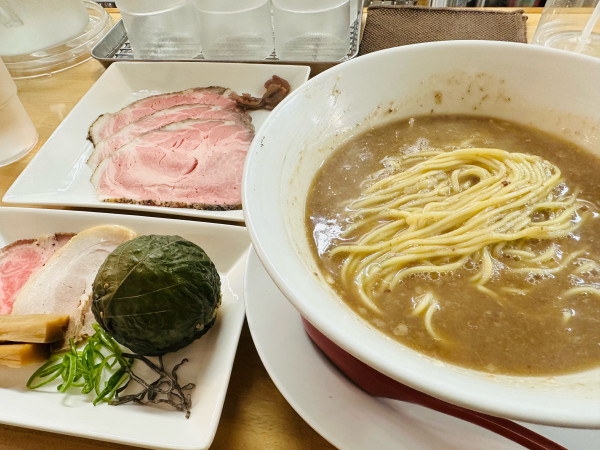 「KAKE 1,000円 「南国スイート」桃ニク 500円」@ぶたのほしの写真