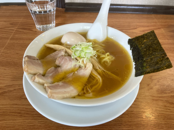 「特製盛り鶏醤油らーめん」@らーめん 燦々の写真