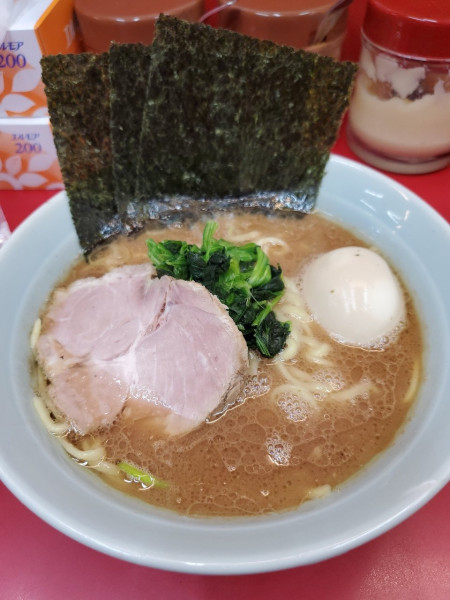 「ラーメン並」@横浜ラーメン 武蔵家 大宮店の写真