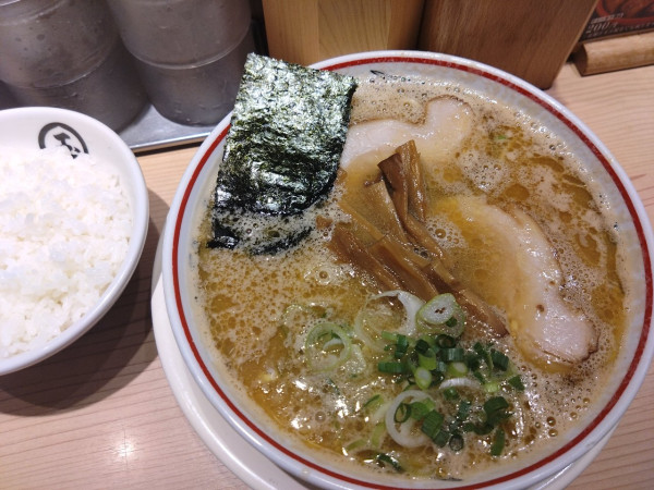 「豚鶏中華そば」@赤備の写真