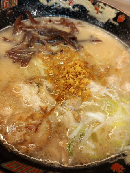 「豚とろラーメン」@鹿児島ラーメン 豚とろ 天文館本店の写真