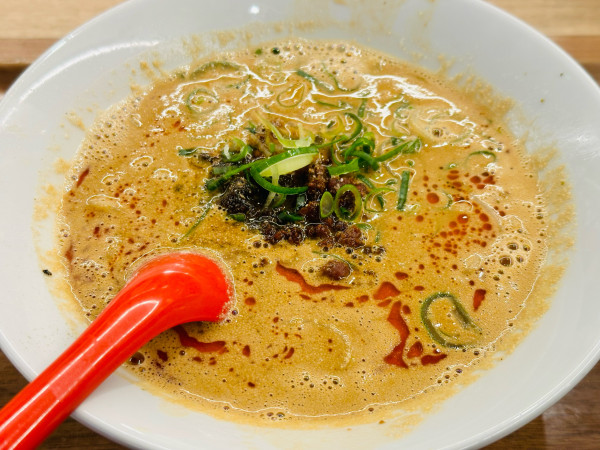 「担々麺 960円」@どうとんぼり神座 UMEDA FOOD HALL店の写真