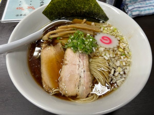 「中華そば(醤油)850円」@らぁ麺 亀我楽の写真