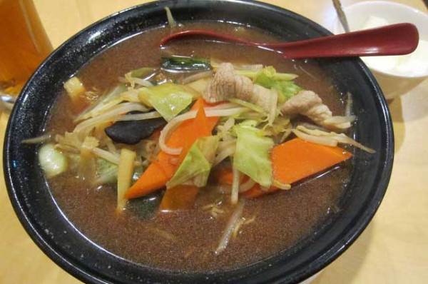 「味噌ラーメン　750円」@花彫酒家の写真