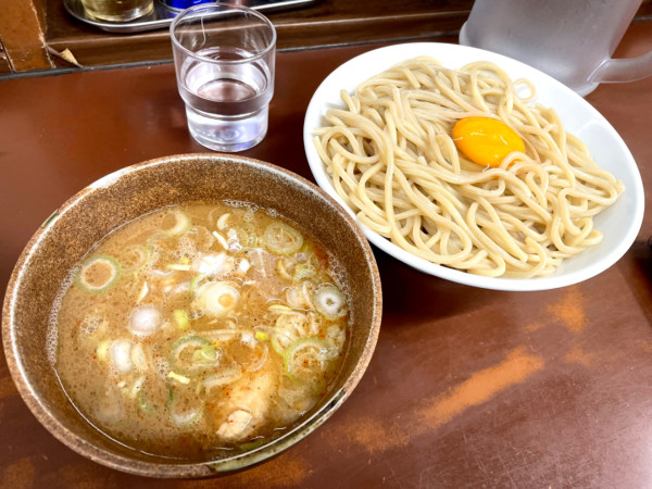 「魚介豚骨つけめん (あつもり) 大＋生玉子」@ラーメン ひかりの写真