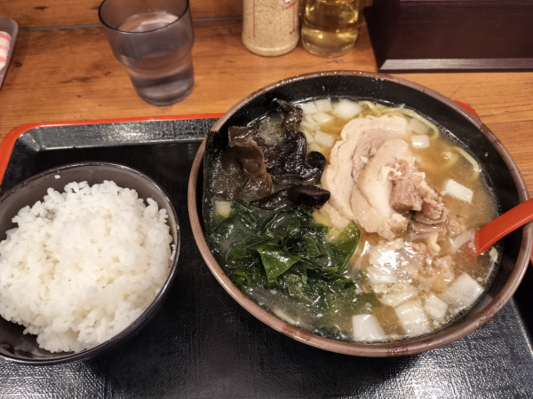 「ラーメン880円　ライス付き」@イレブンフーズ  源流の写真