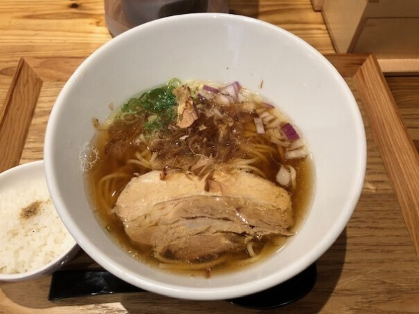 「鮪節ラーメン（シンプル）」@鶏と鮪節 麺屋 勝時の写真