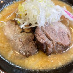 みそらーめん豚