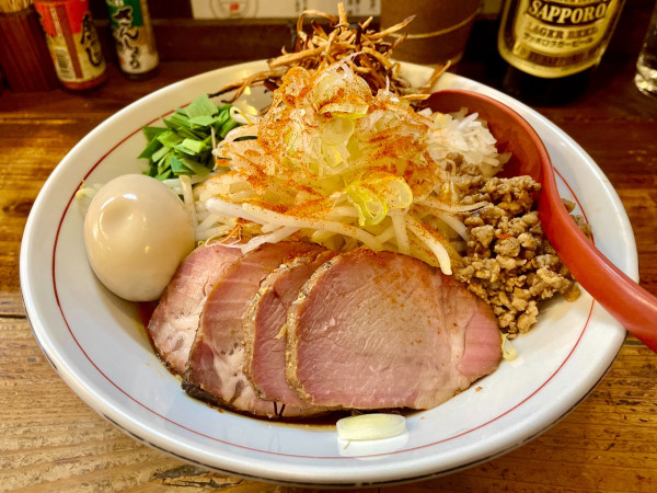 「サッポロ赤星 → 特製辛味噌まぜそば」@東京味噌らーめん 鶉の写真