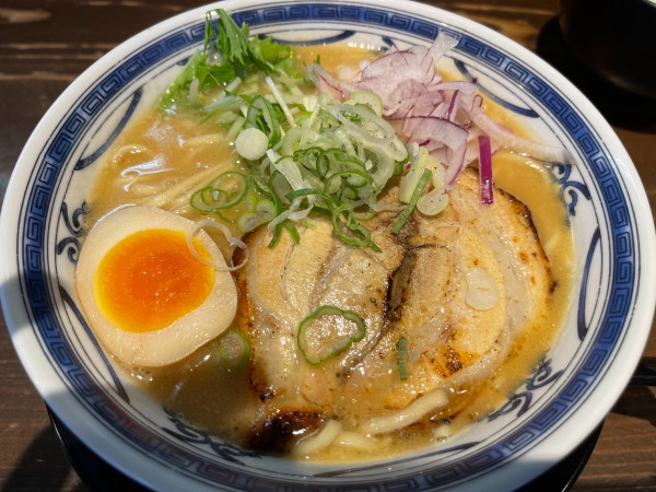 「濃厚鶏白湯そば」@無添加ラーメン専門 だしと麺の写真