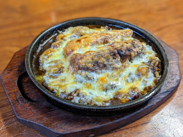 「角煮焼チーズカレー」@アウトサイダー2の写真