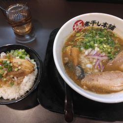ランチセット920円(味噌＆チャー丼)クーポンでチャー1無料