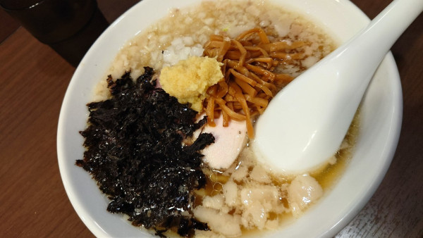 「背脂生姜醤油ラーメン」@煮干し中華そば 山形屋の写真