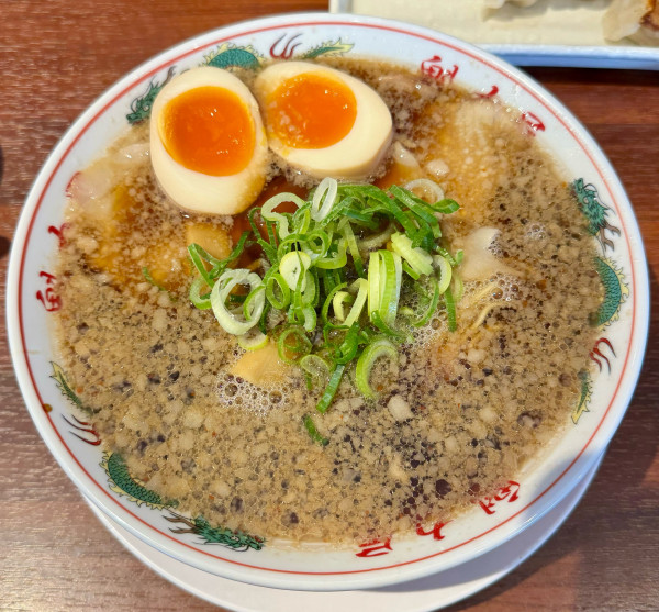 「醤油味玉ラーメン」@ラーメン魁力屋 西大路西ノ京店の写真