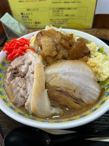 「ラーメン小　生卵10円」@ラーメンめじの写真