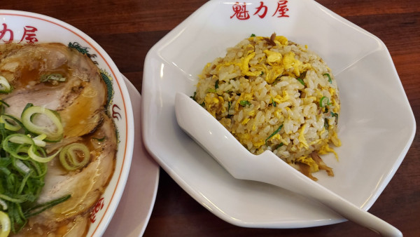 「ランチ焼きめし定食 198円」@ラーメン魁力屋 足立鹿浜店の写真