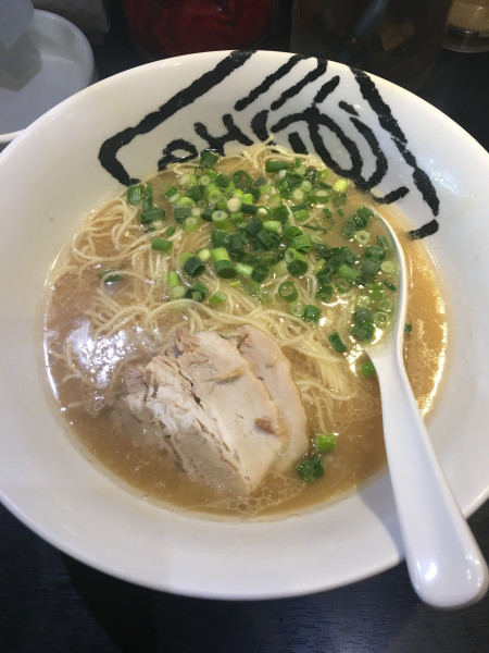 「博多屋台ラーメン　醤油(600円)」@然屋 竹ノ塚店の写真