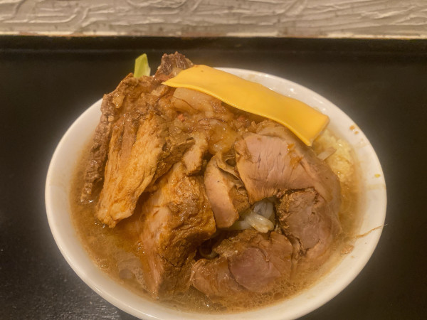「大ラーメン豚3枚チーズ」@夢の一歩 佐賀店の写真