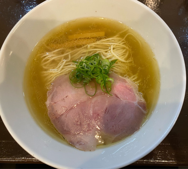 「しおらーめん 950円」@町田汁場 しおらーめん進化 町田駅前店の写真
