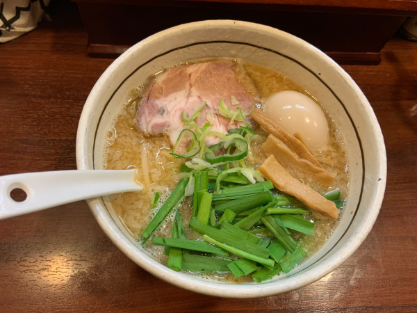 「みそ味玉らーめん+ニラ」@麺屋 旬の写真