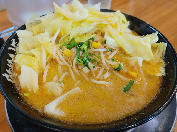 「黄金の味噌ラーメンＸＸ（930円）、キャベツ（無料）」@らあめん花月嵐 鴻巣店の写真