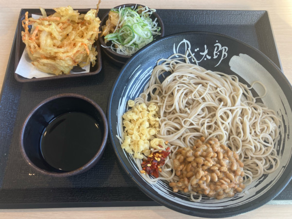 「朝そば(玉子)450円納豆CP」@ゆで太郎 16号白井富塚店の写真