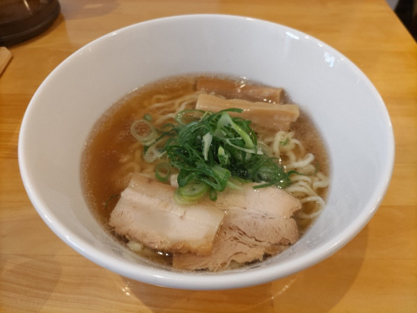 「中華そば」@麺処 諭吉 大門店の写真