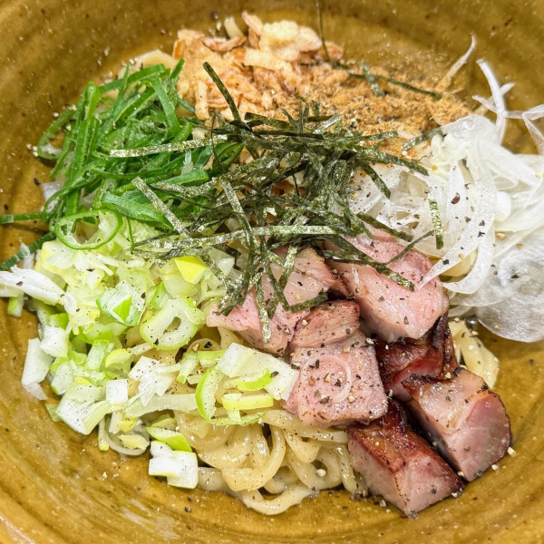 「鬼煮干しまぜそば 200g 980円」@らぁ麺 鬼滅の桜の写真