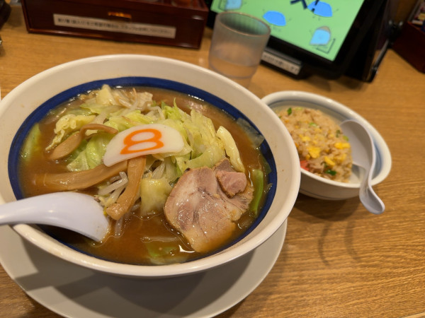 「Bセット（味噌・ミニ炒飯）」@8番らーめん 金沢駅店の写真