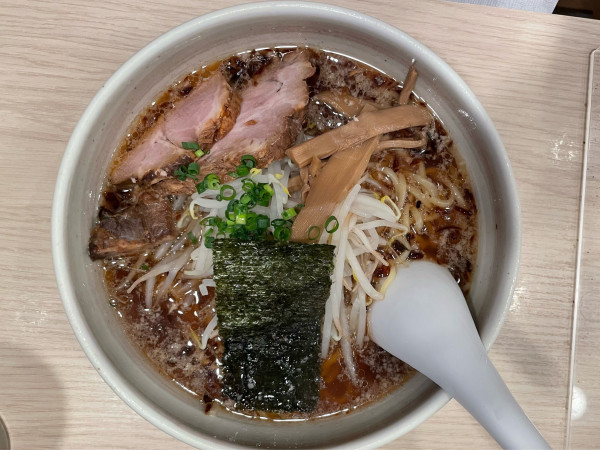 「醤油らーめん(並)」@らーめん はな火屋の写真