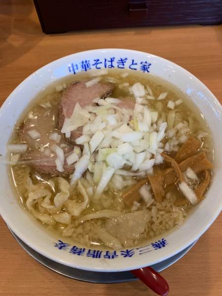 「背脂煮干しそば(麺普通、鬼脂、玉ねぎ多め)950円」@燕三条中華そば ぎと家 花崎店の写真