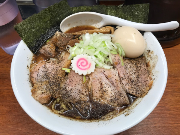 「モンナカブラック特製」@東神田ら～めん3の写真