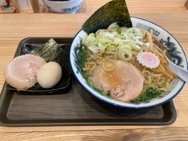 「ニラそば」@舎鈴 横濱ゲートタワー店の写真