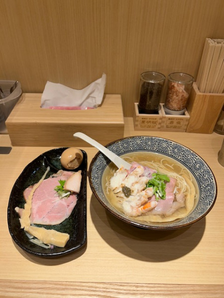 「特製蟹中華そば　1,250円。」@地鶏と蟹 中華そば 礎の写真