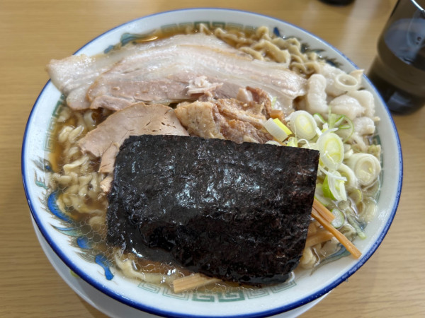 「中華そば(普通･身入り)900円」@ケンちゃんラーメン 古河店の写真