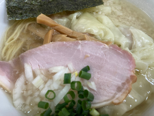 「塩ワンタン麺(大)+こってり」@中華そば こてつの写真