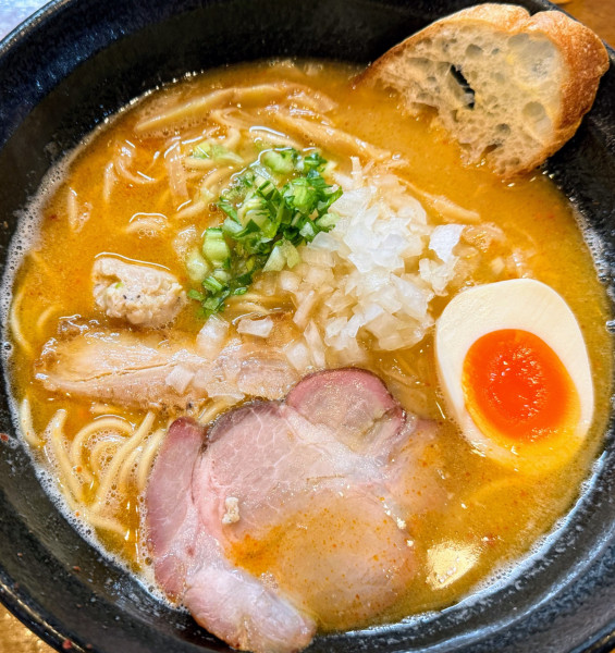 「鶏そば醤油 930円」@はりけんラーメンの写真