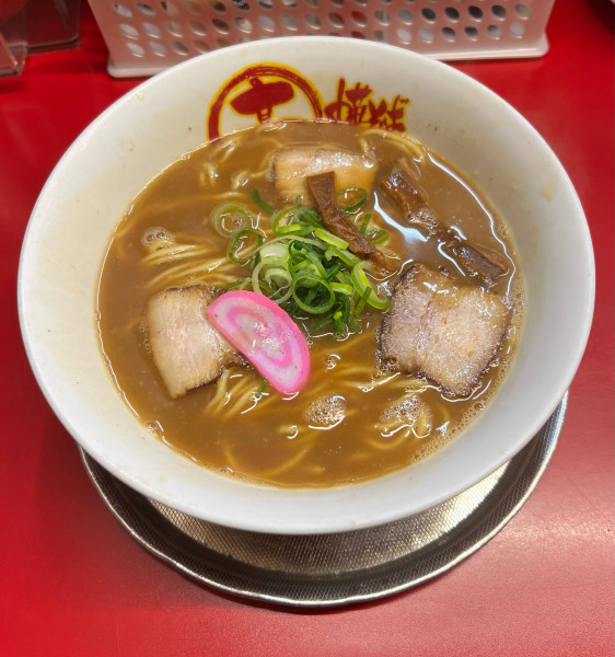 「中華そば」@丸高中華そば 神戸二宮店の写真