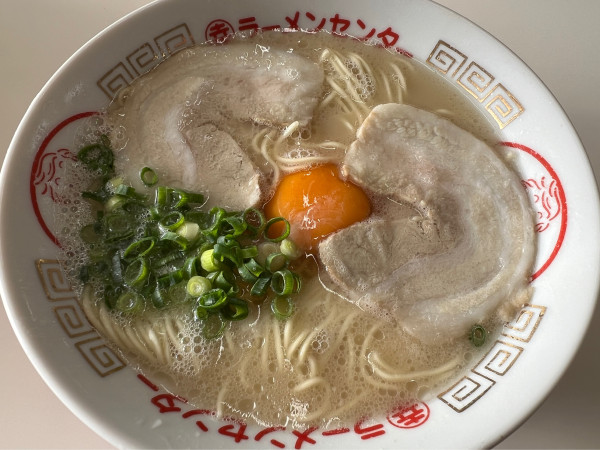 「ラーメン 生たまご」@丸幸ラーメンセンター 基山店の写真